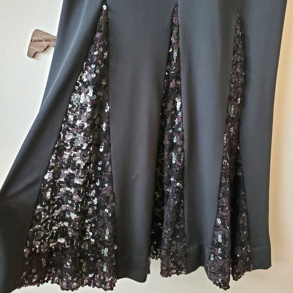 Stunning Sequin Backless Trumpet Dress 🖤 - Picture 9 of 16